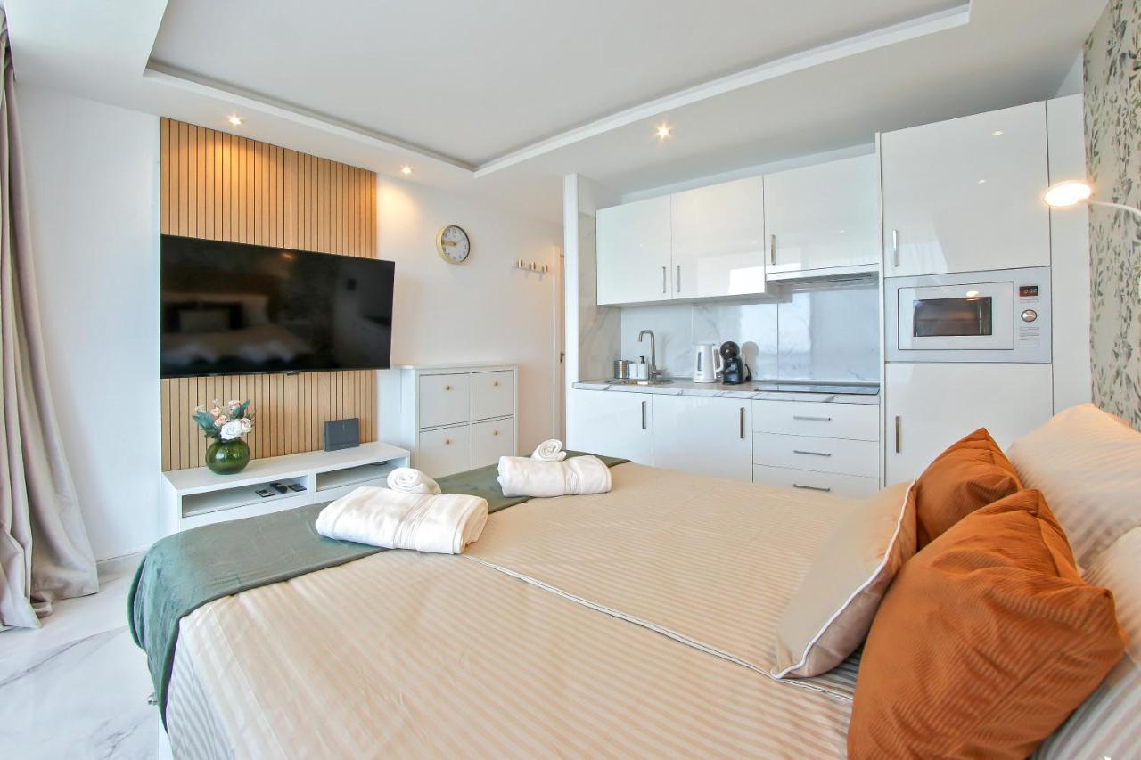 Stylish Modern Studio With Ocean View And Pools, 1001, Ponderosa Playa de las Americas  Luaran gambar